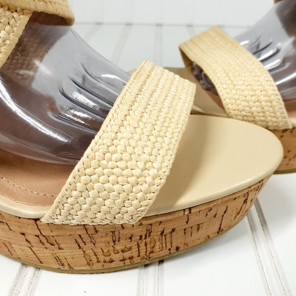 Steve Madden Elika Women Open Toe Synthetic Tan Wedge Sandal - Picture 9 of 14